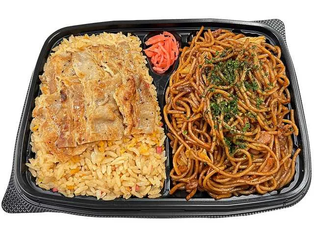 肉乗せ炒飯＆焼きそば弁当の公式商品画像
